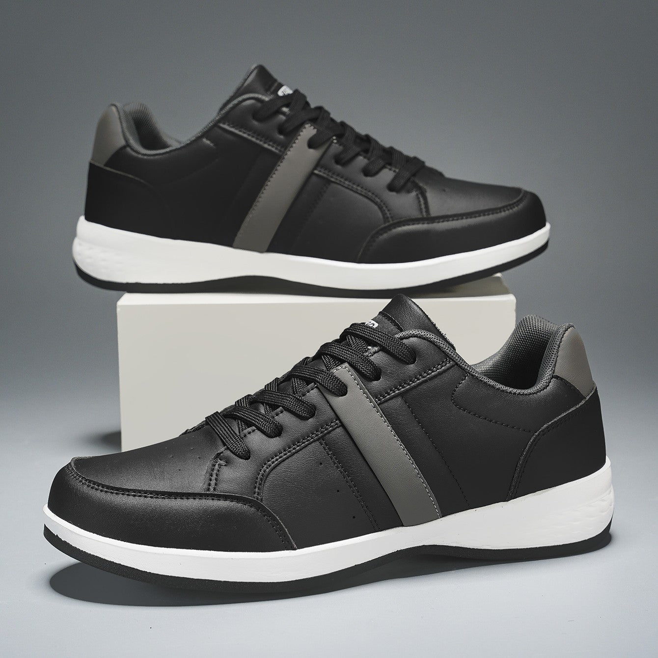 Strada Retro Sneakers