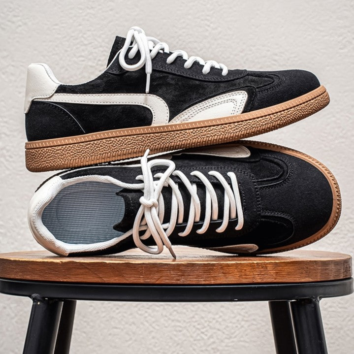 Aurevon Sneakers