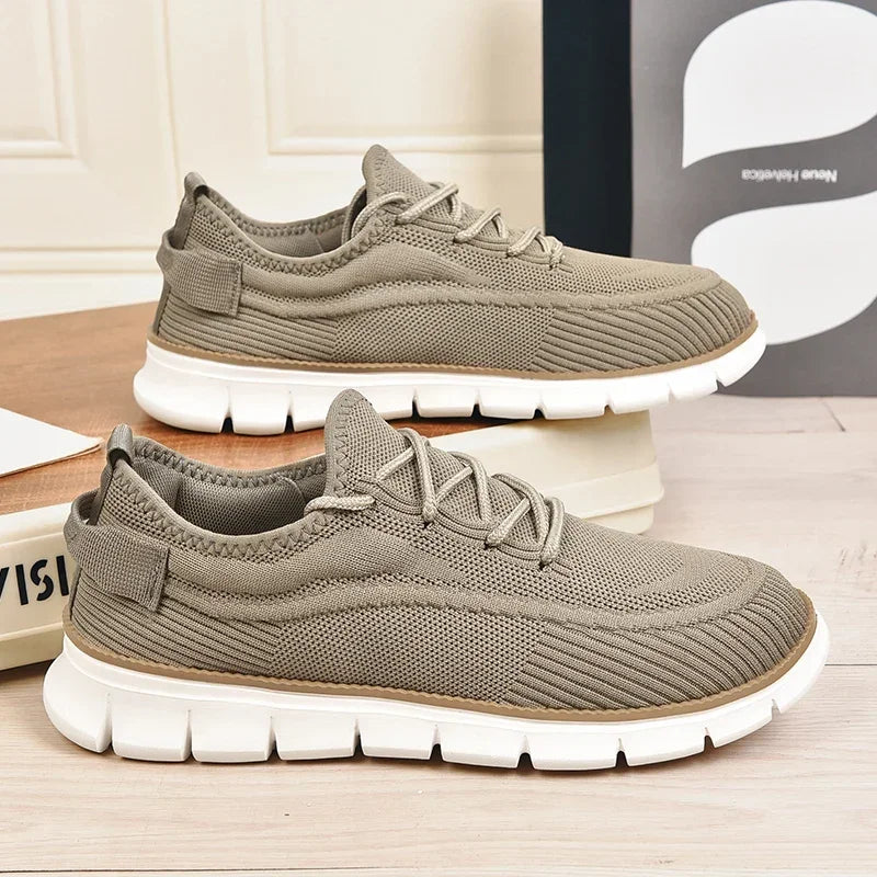 Trevia Sneakers
